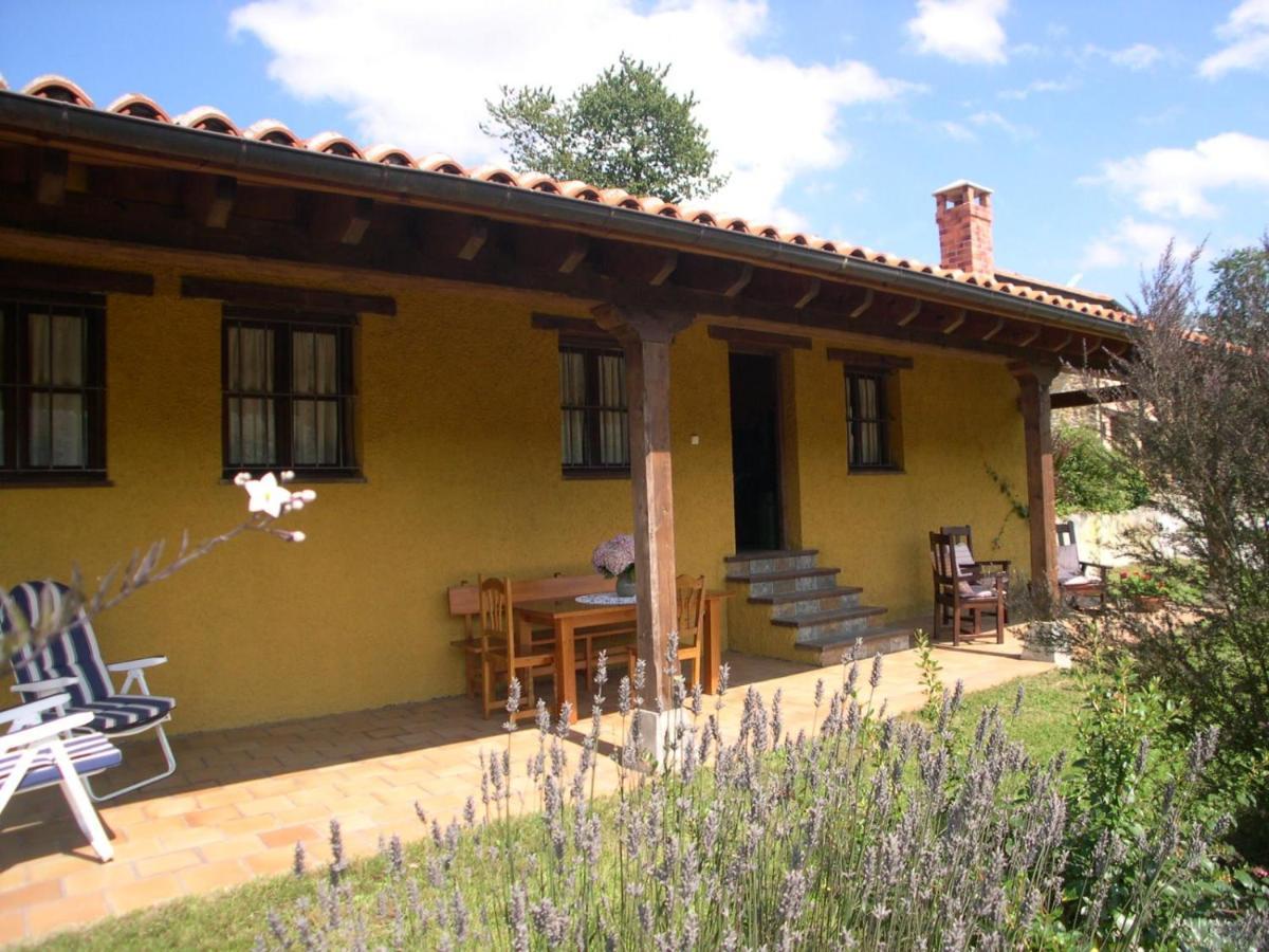 Turismo Rural El Sidron Pension Piloña Buitenkant foto