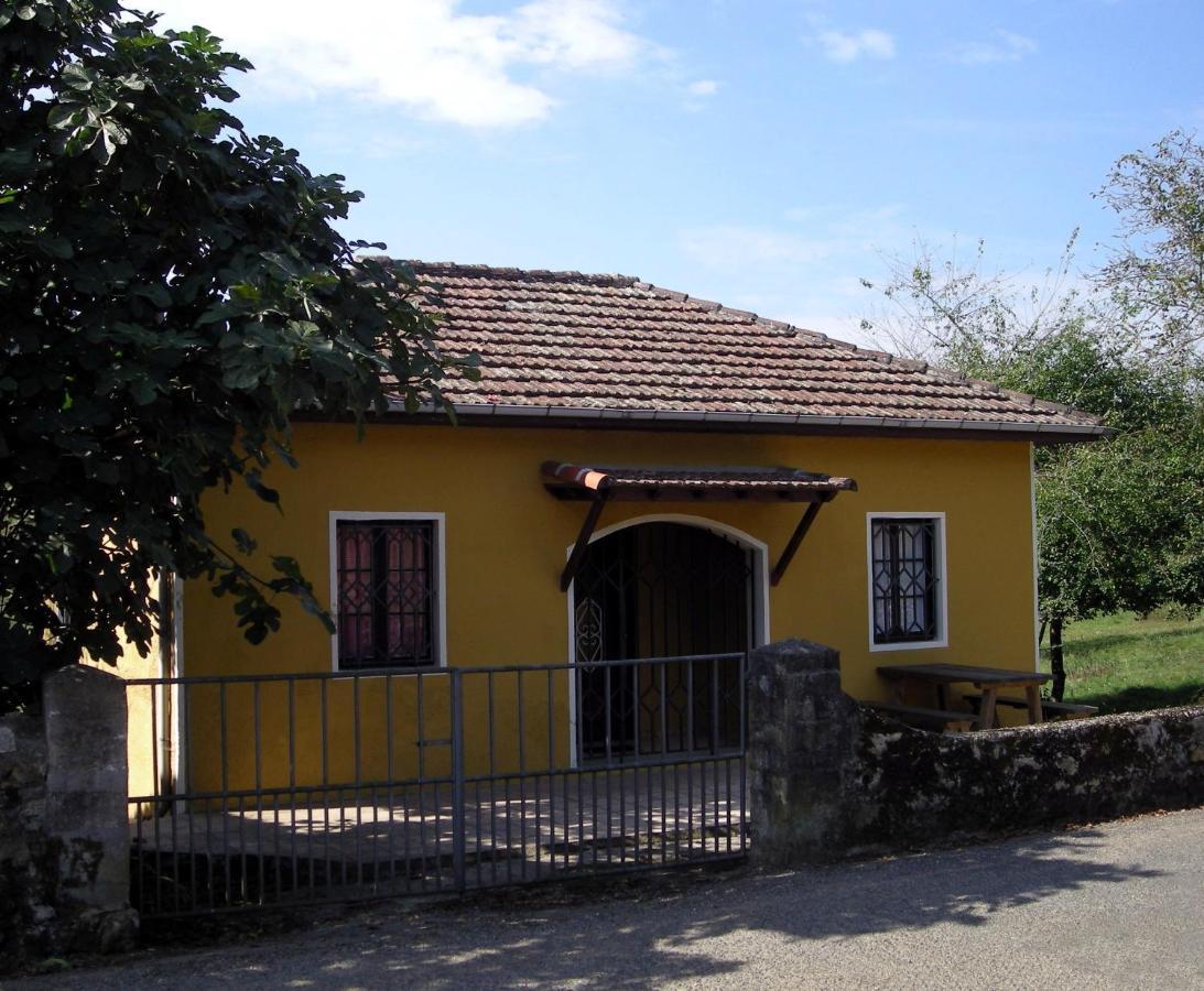 Turismo Rural El Sidron Pension Piloña Buitenkant foto