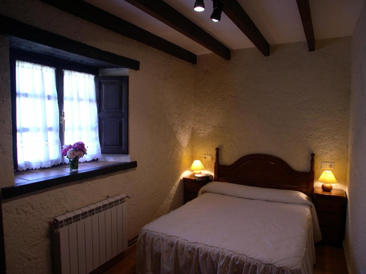 Turismo Rural El Sidron Pension Piloña Buitenkant foto