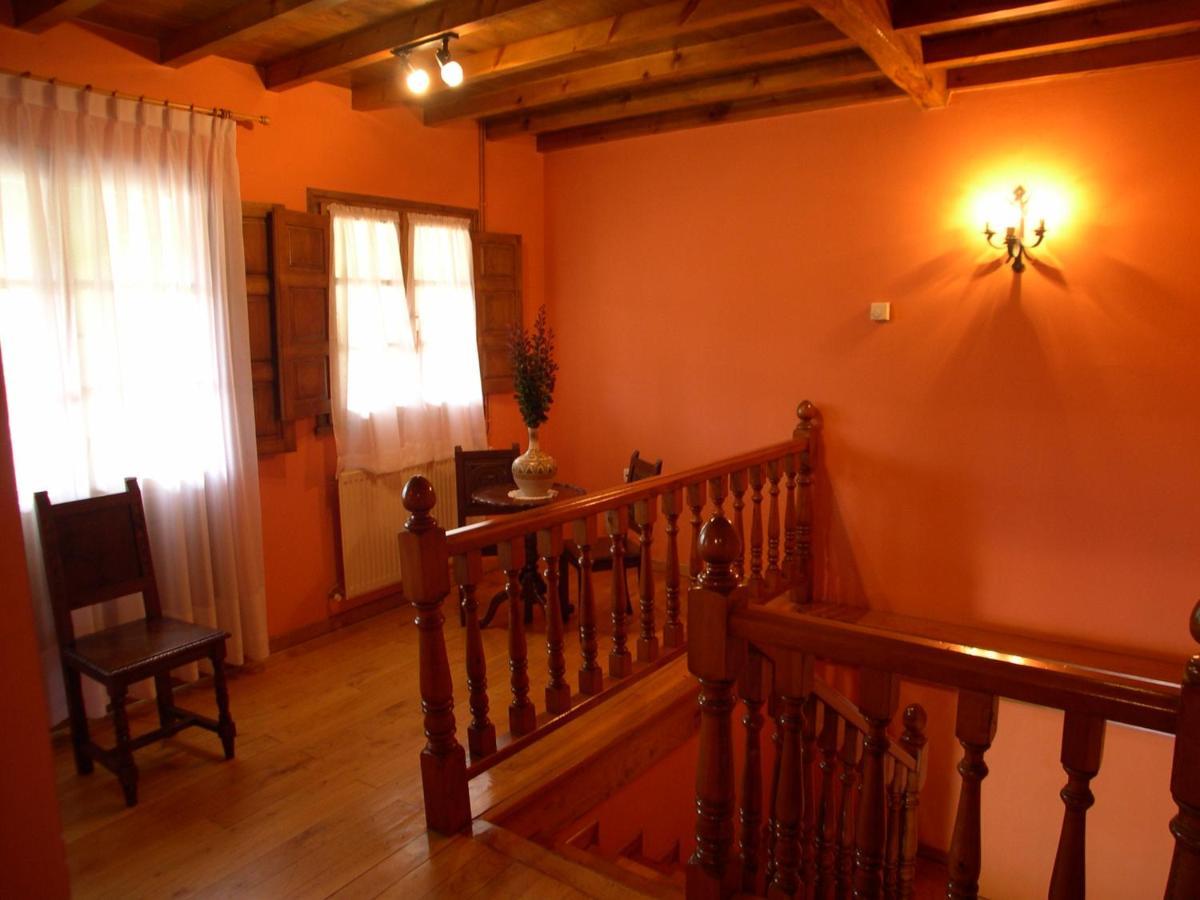 Turismo Rural El Sidron Pension Piloña Buitenkant foto