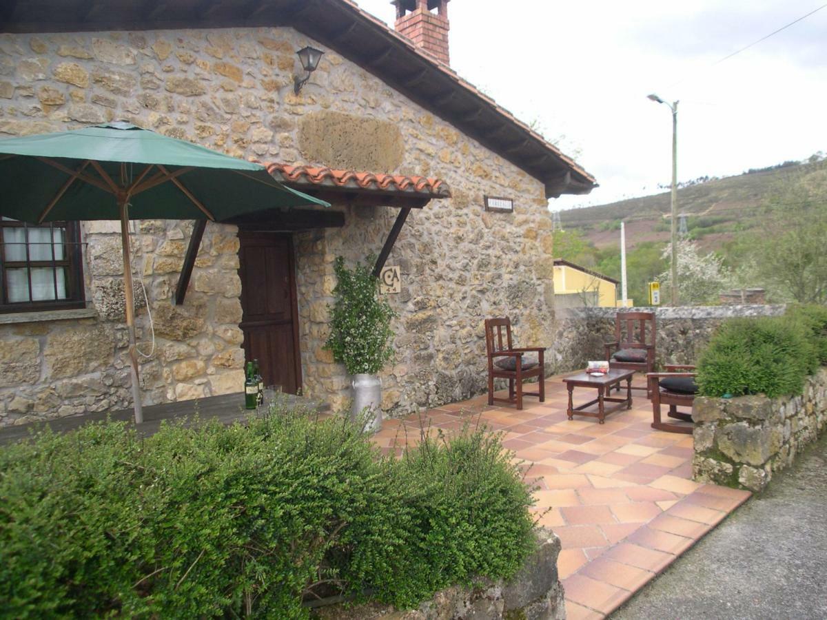 Turismo Rural El Sidron Pension Piloña Buitenkant foto