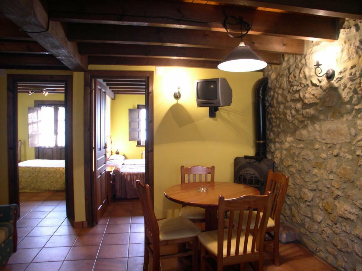 Turismo Rural El Sidron Pension Piloña Buitenkant foto