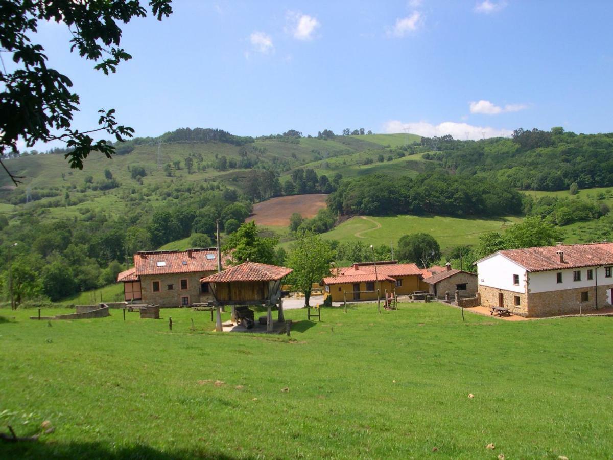 Turismo Rural El Sidron Pension Piloña Buitenkant foto