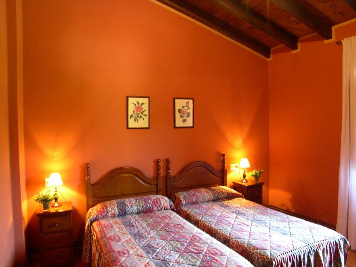 Turismo Rural El Sidron Pension Piloña Buitenkant foto